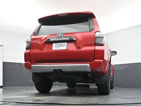 Used 2024 Toyota 4Runner TRD Off-Road Premium AWD/4WD image 34