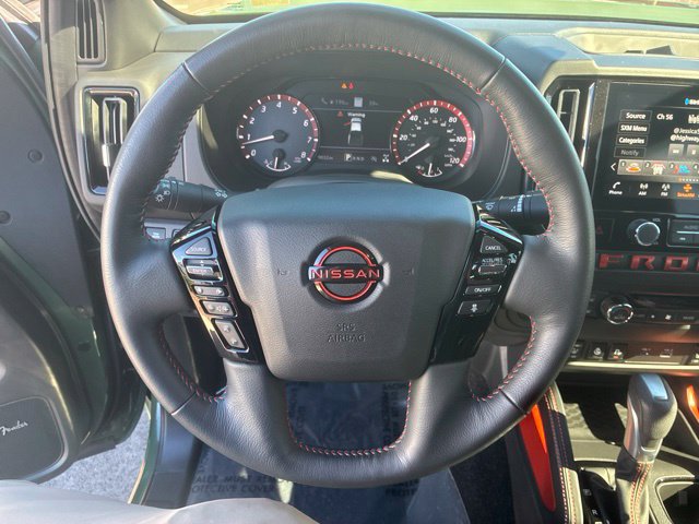 Used 2025 Nissan Frontier 4x4 Crew Cab image 34