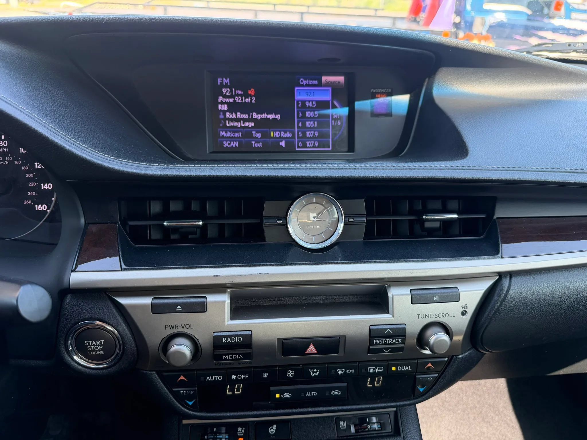 Used 2014 Lexus ES 350 w/ Premium Package FWD image 22