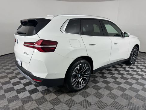 New 2026 BMW X3 xDrive30i w/ Convenience Package AWD/4WD image 3