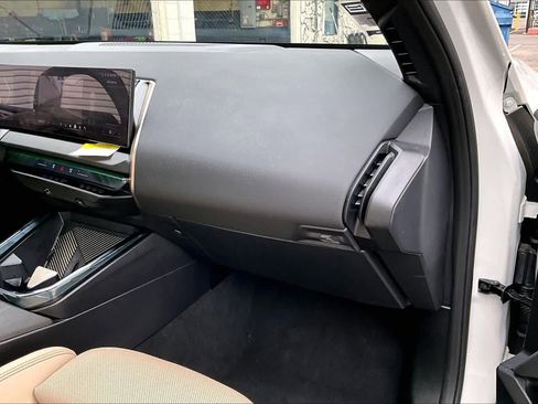 Used 2025 BMW X3 xDrive30i w/ Convenience Package image 18