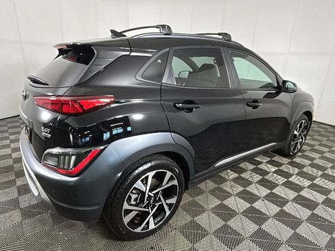 Used 2023 Hyundai Kona Limited AWD/4WD image 3