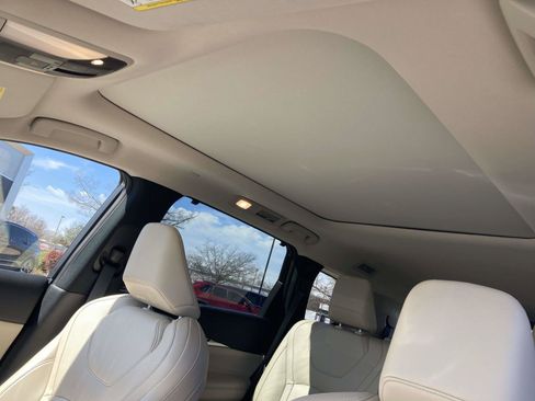 Used 2025 INFINITI QX60 Luxe AWD/4WD image 23
