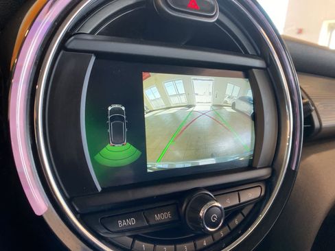 Used 2019 MINI Cooper 2-Door Hardtop image 22