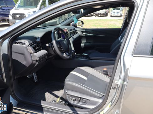 Used 2026 Toyota Camry SE w/ Convenience Package FWD image 24