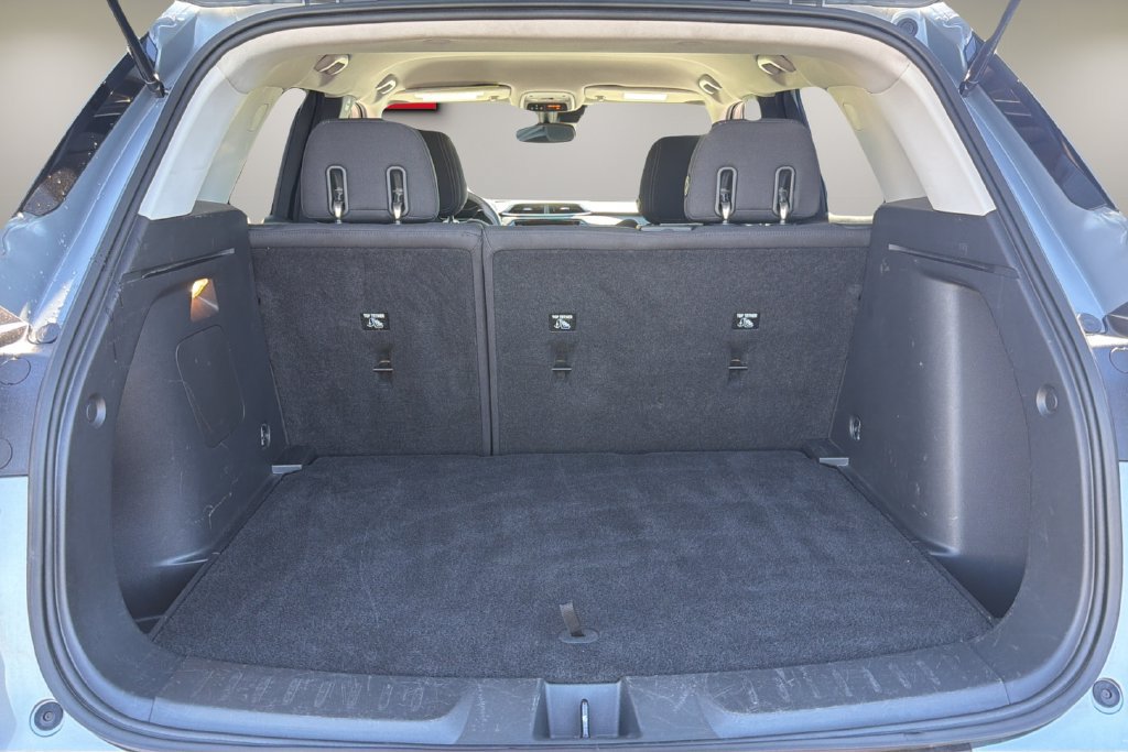 Used 2023 Chevrolet TrailBlazer LT w/ Convenience Package FWD image 17