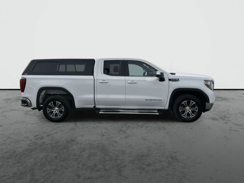 Used 2020 GMC Sierra 1500 SLE w/ Trailering Package image 9