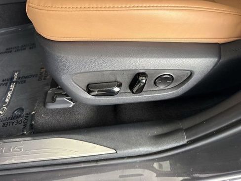 Used 2025 Lexus NX 350 AWD w/ Accessory Package (Z2) image 12