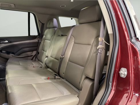 Used 2019 Chevrolet Tahoe LT w/ Luxury Package RWD image 10
