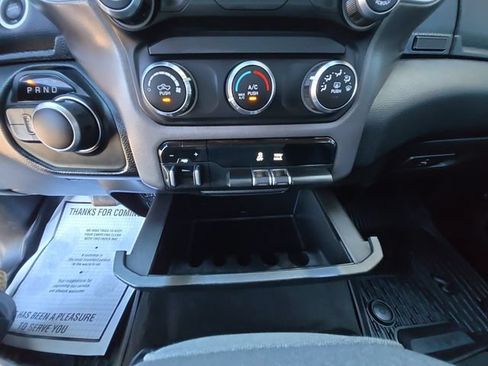 Used 2019 RAM 1500 Big Horn AWD/4WD image 17