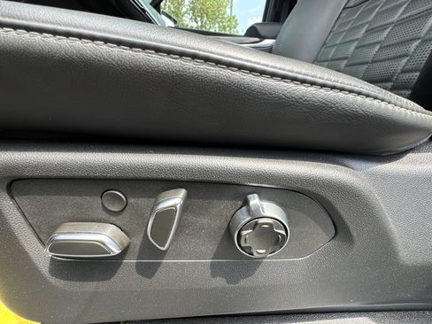 Certified 2025 Cadillac Escalade Sport Platinum w/ LPO, Floor Liner Package AWD/4WD image 12