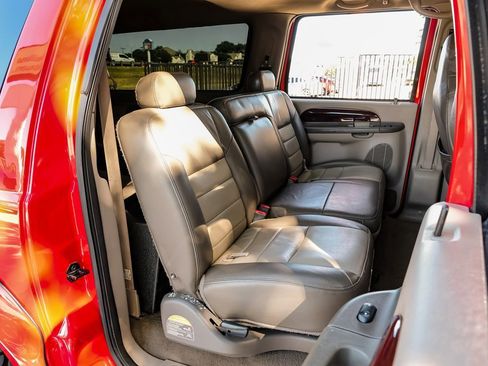 Used 2004 Ford Excursion Eddie Bauer image 28
