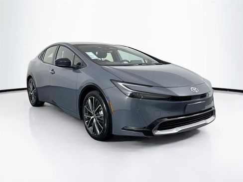 Used 2025 Toyota Prius Limited image 10