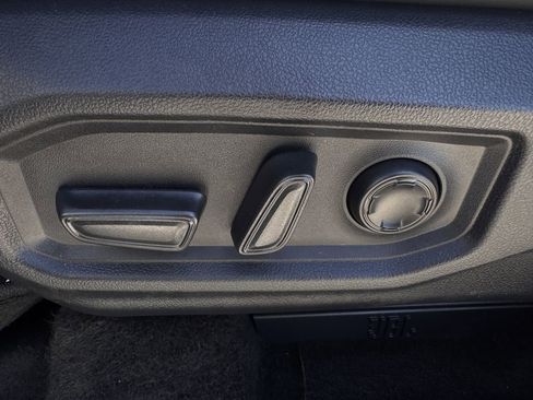 Used 2024 Toyota Tundra Platinum image 28