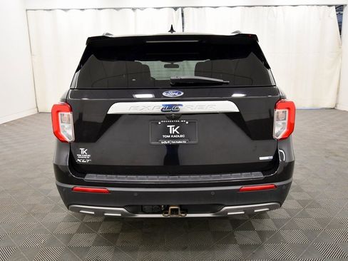Used 2020 Ford Explorer XLT w/ Equipment Group 202A image 5