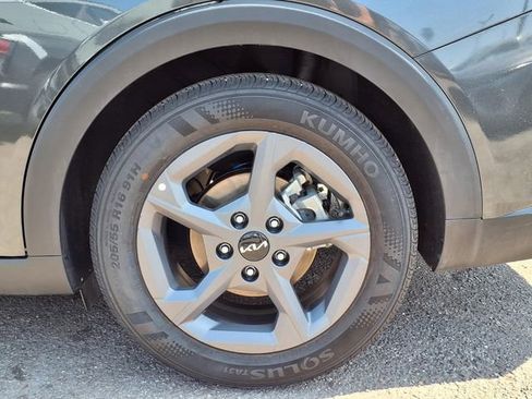 Used 2025 Kia K4 FWD image 22