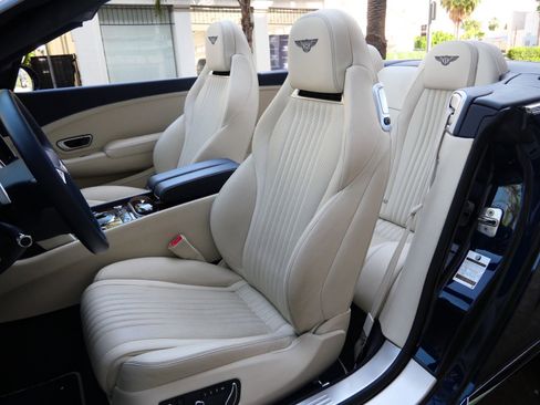 Used 2017 Bentley Continental GT image 18