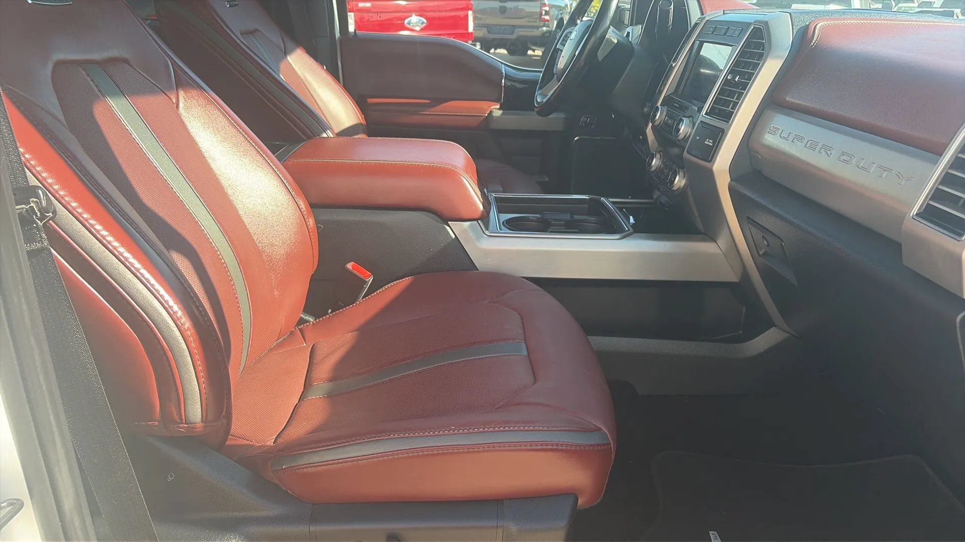 Used 2020 Ford F450 Platinum w/ FX4 Off-Road Package AWD/4WD image 23