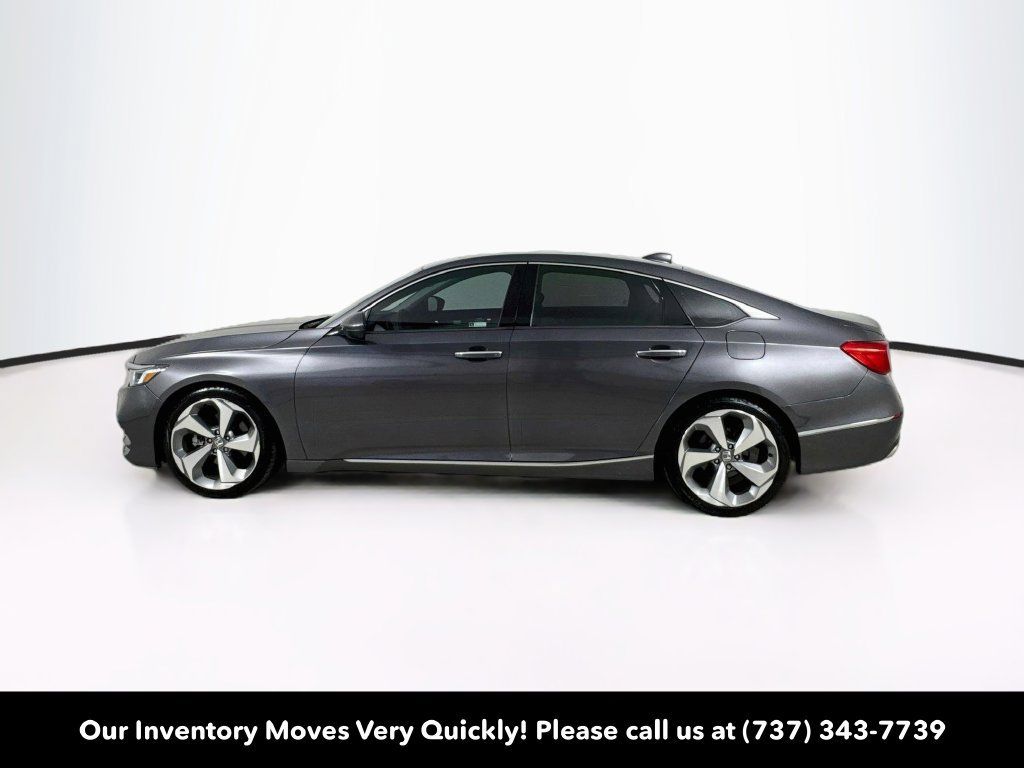 Used 2018 Honda Accord Touring image 4