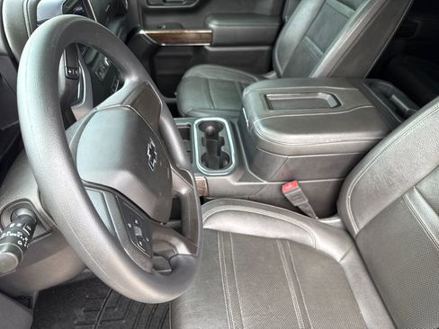 Used 2021 Chevrolet Silverado 1500 Custom Trail Boss image 18