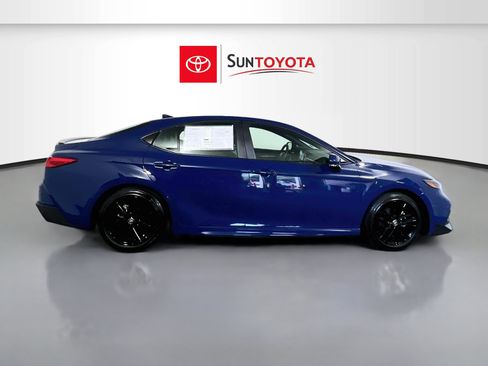 Used 2026 Toyota Camry SE FWD image 2