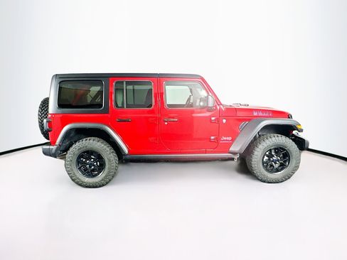 Used 2025 Jeep Wrangler Willys image 10
