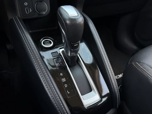 Used 2019 Nissan Kicks SR w/ SR Premium Package FWD image 19