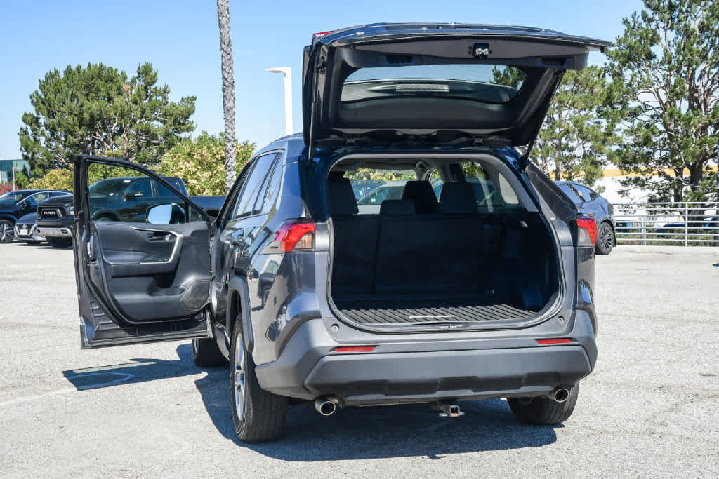 Certified 2024 Toyota RAV4 LE AWD/4WD image 25