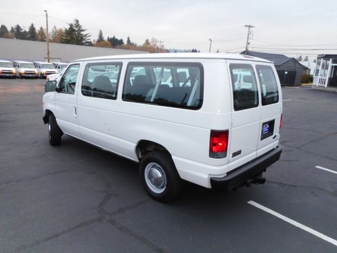 Used 2002 Ford E-350 and Econoline 350 XL image 11
