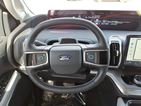 New 2026 Ford Expedition Max Platinum w/ Driver's Package image 13