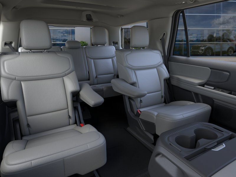 New 2026 Ford Expedition Active AWD/4WD image 12
