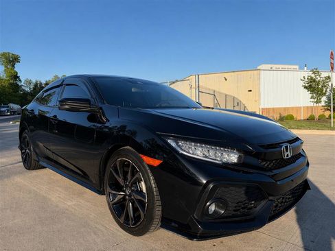 Used 2017 Honda Civic Sport Touring image 10