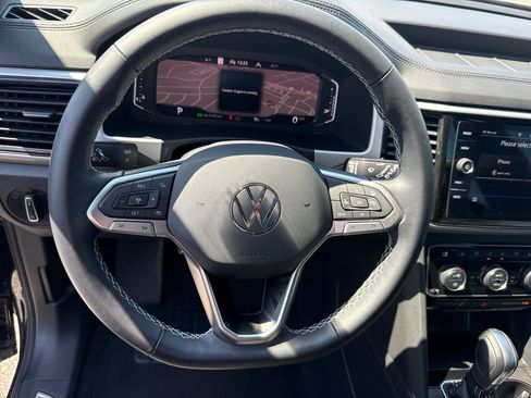 Used 2023 Volkswagen Atlas Cross Sport SEL AWD/4WD image 17