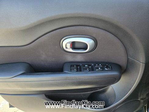 Used 2016 Kia Soul image 21