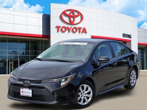 Used 2023 Toyota Corolla LE FWD image 1