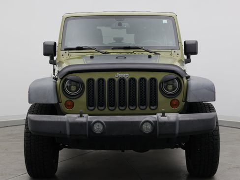 Used 2013 Jeep Wrangler Unlimited Sport AWD/4WD image 2
