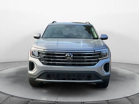 New 2026 Volkswagen Atlas SE image 2