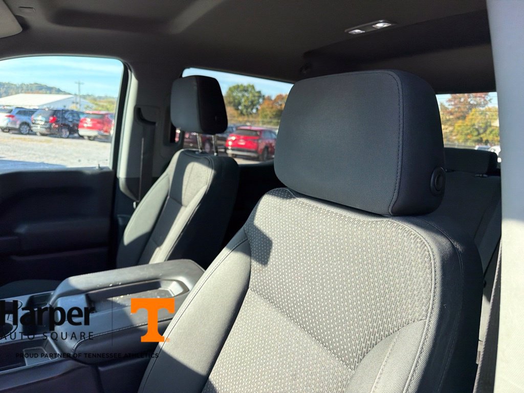 Used 2020 Chevrolet Silverado 1500 Custom w/ Custom Value Package AWD/4WD image 13