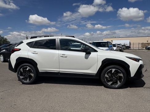 New 2025 Subaru Crosstrek 2.5i Limited w/ Crosstrek Mirror Package image 4