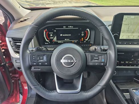 Used 2023 Nissan Rogue Platinum AWD/4WD image 11