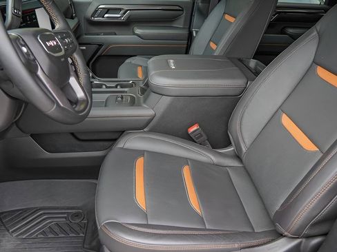 New 2025 GMC Sierra 2500 AT4 w/ AT4 Premium Plus Package image 9