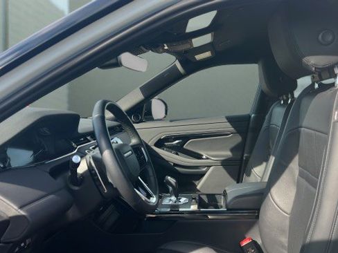 Used 2023 Land Rover Range Rover Evoque R-Dynamic SE image 22