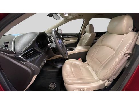 Used 2018 Buick Enclave Essence FWD image 12