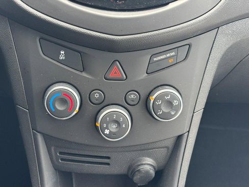 Used 2016 Chevrolet Trax LS image 21
