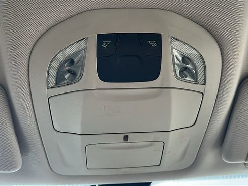 Used 2017 Chrysler Pacifica LX image 29