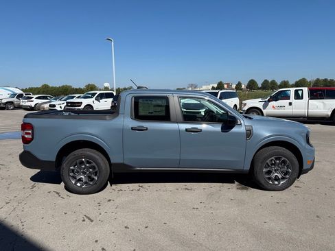 New 2025 Ford Maverick XLT w/ XLT Luxury Package AWD/4WD image 31