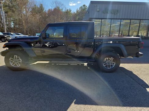 New 2026 Jeep Gladiator Mojave AWD/4WD image 9