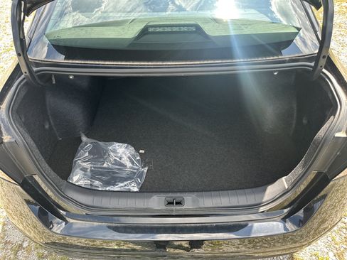 Used 2025 Nissan Altima 2.5 S FWD image 18
