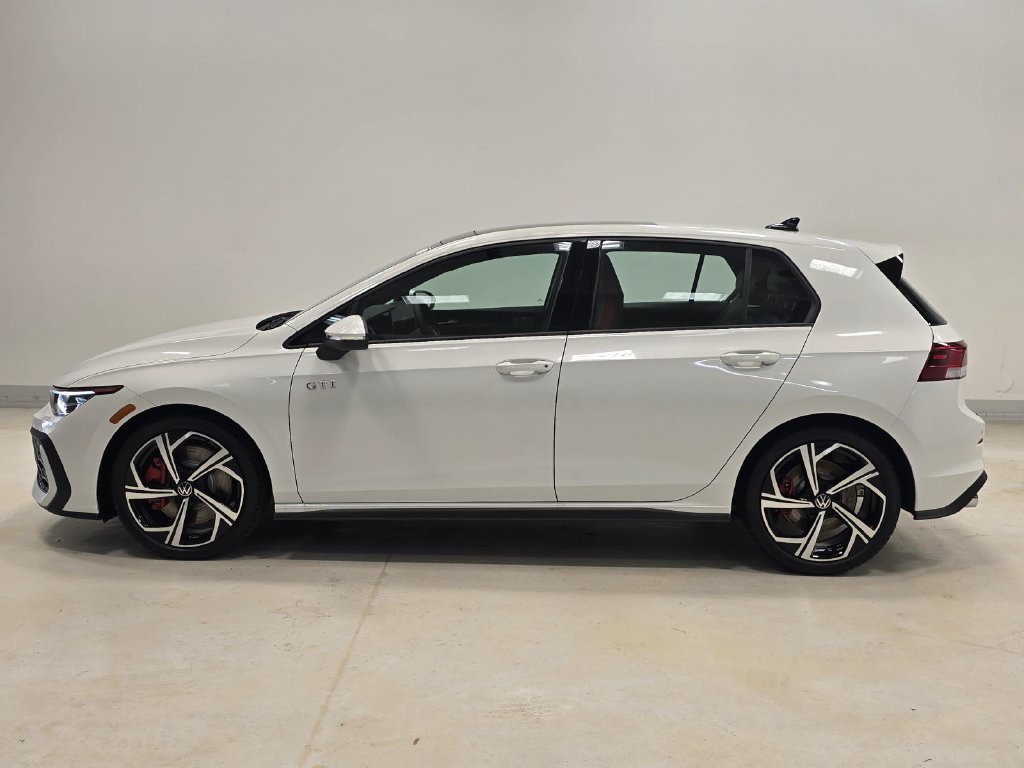New 2026 Volkswagen GTI SE FWD image 4