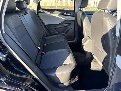 Used 2023 Volkswagen Taos SE image 20